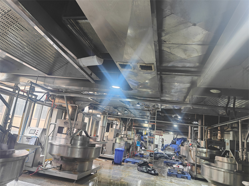 如何清除厨房开州油烟管道清洗后产生的油污