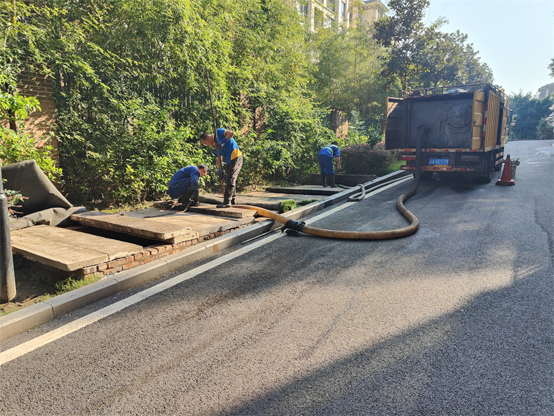 小区开州化粪池清掏注意事项有哪些